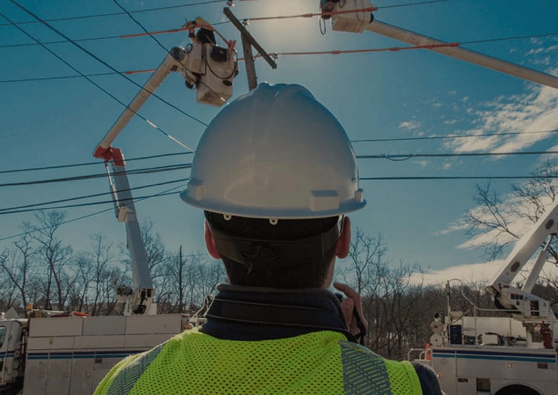 With Severe Weather Looming This Thanksgiving, These Utility Crews Will Be Missing Dinner So You Don’t Have To Post feature image